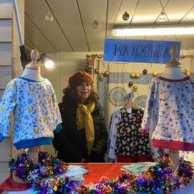 Voici notre stand au Marché de Noël  du week-end dernier où  nous avons exposé nos créations. 

Pour nous découvrir,  venez nous voir au 94 rue St Lazare 75009 Paris

#evakoshka
#labelfabriqueaparis
#babyfashion
#madeinfrance